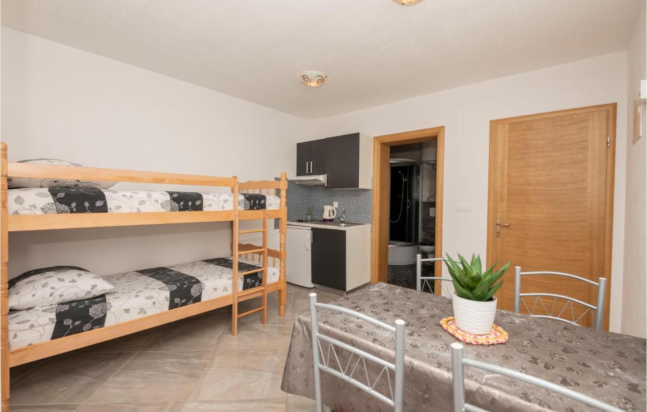 Beautiful Apartment In Krvavica With Kitchen Dış mekan fotoğraf