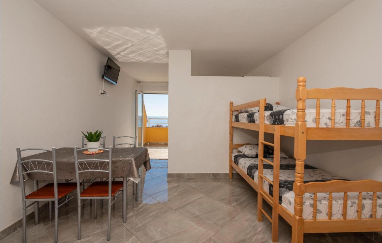 Beautiful Apartment In Krvavica With Kitchen Dış mekan fotoğraf