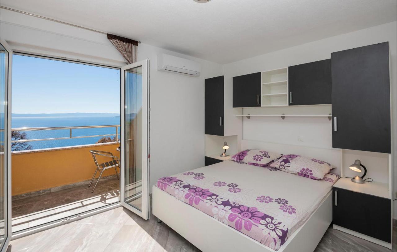 Beautiful Apartment In Krvavica With Kitchen Dış mekan fotoğraf