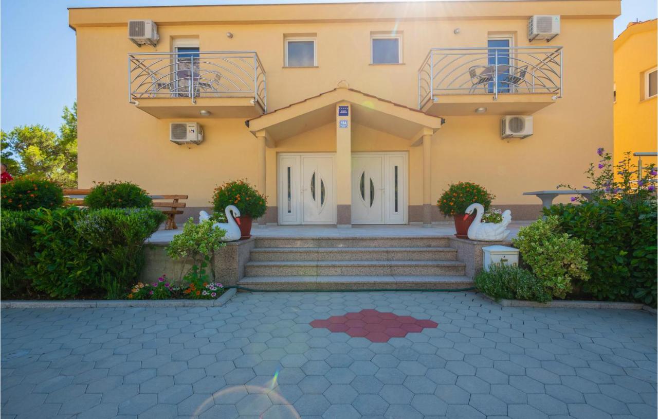 Beautiful Apartment In Krvavica With Kitchen Dış mekan fotoğraf